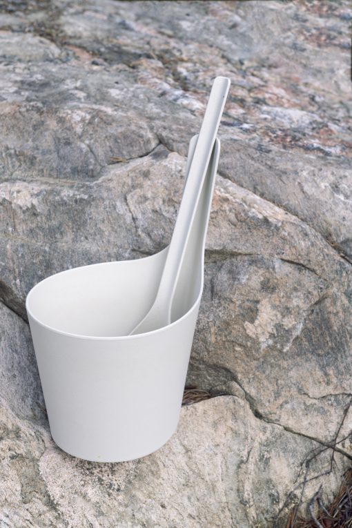 Pisara pail and laddle